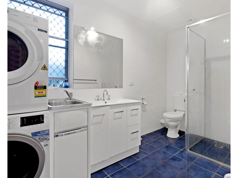 9/3 Proud Street, Labrador QLD 4215