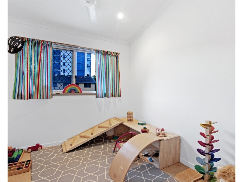 9/3 Proud Street, Labrador QLD 4215