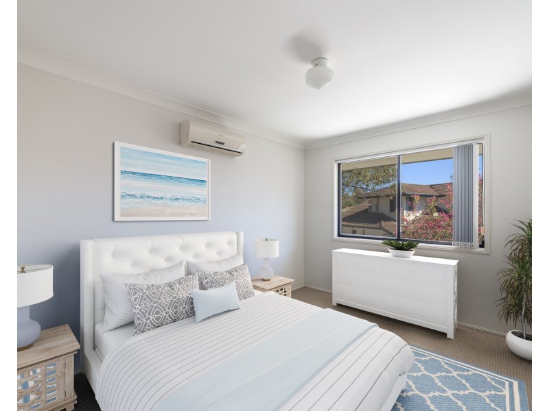 51 Clear River Boulevard, Ashmore QLD 4214