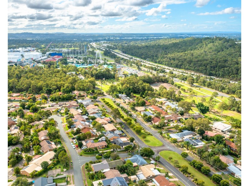 54 Studio Drive, Oxenford QLD 4210