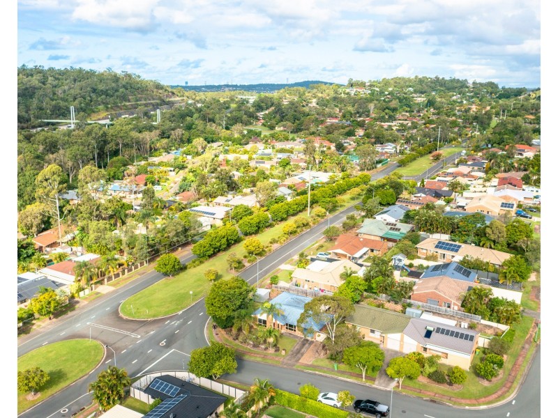 54 Studio Drive, Oxenford QLD 4210