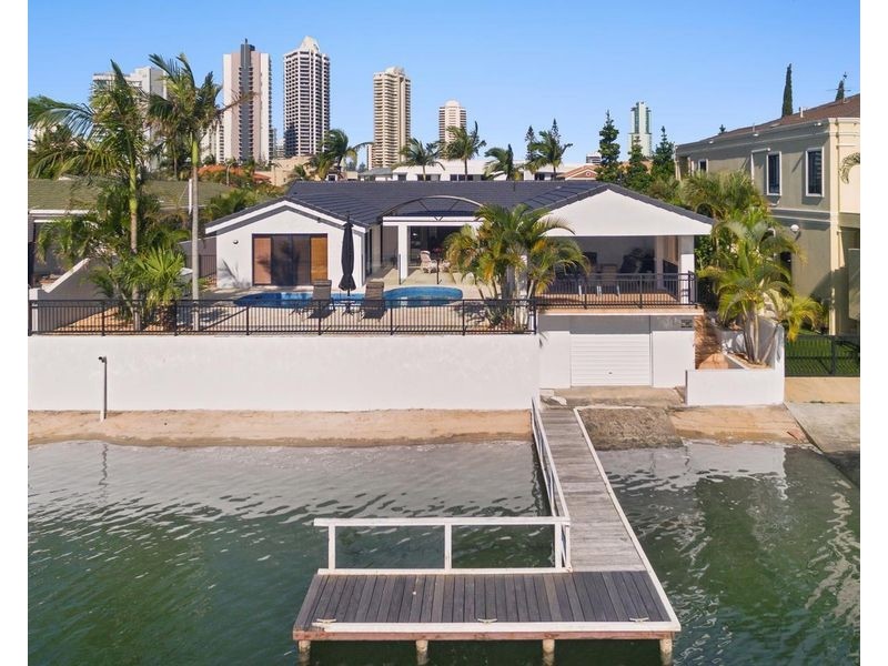 8 Buccaneer Court, Paradise Waters QLD 4217