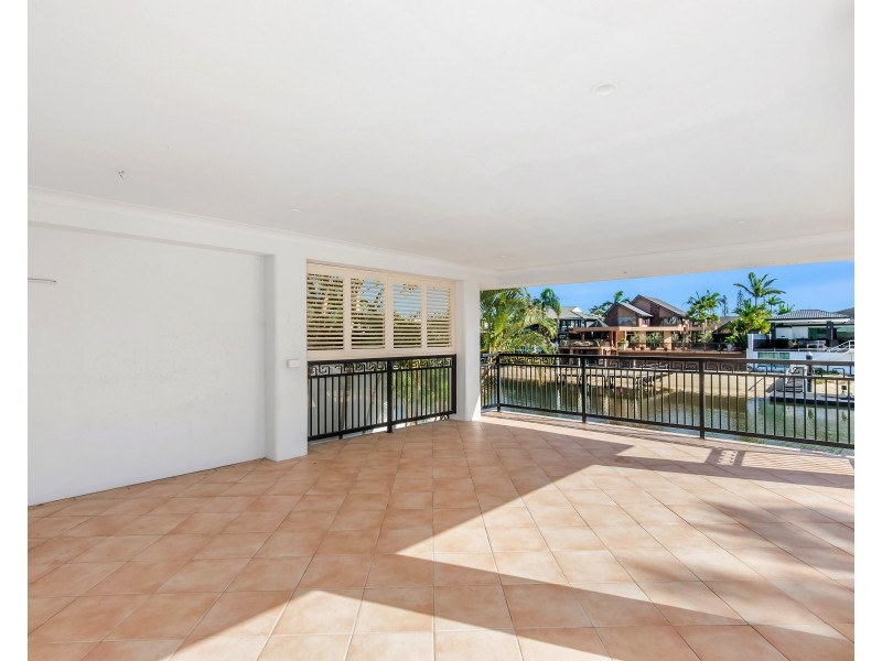 8 Buccaneer Court, Paradise Waters QLD 4217