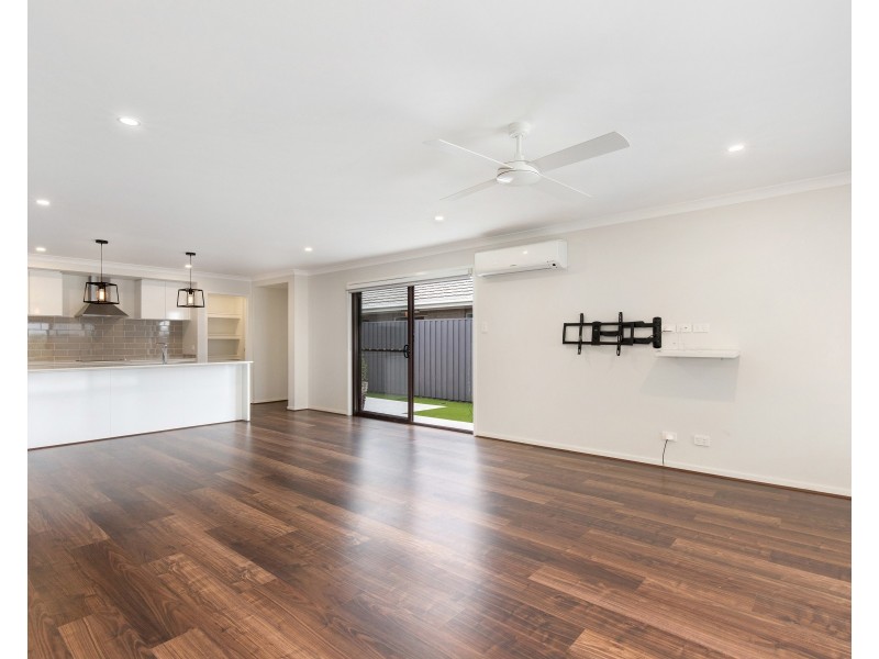 93 Lindeman Circuit, Pimpama QLD 4209