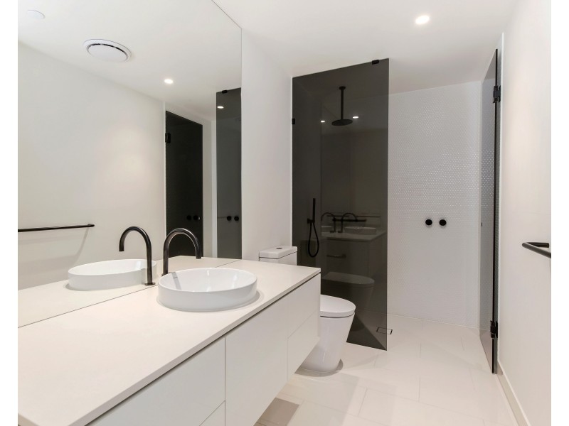 11009/1328 Gold Coast Highway, Palm Beach QLD 4221