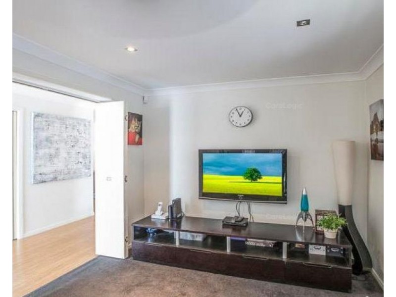 13 Lambros Drive, Benowa QLD 4217