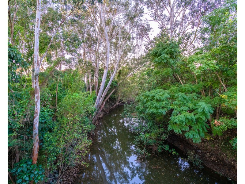 2 Clear River Boulevard, Ashmore QLD 4214