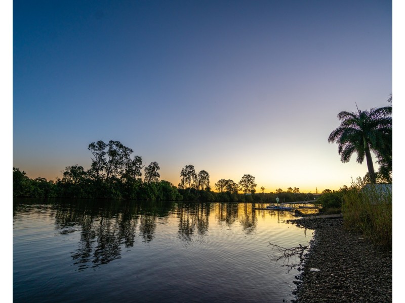 2 Clear River Boulevard, Ashmore QLD 4214