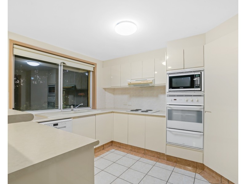 2 Clear River Boulevard, Ashmore QLD 4214