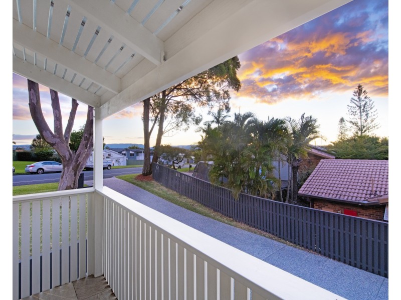 17 Kallaroo Cres, Ashmore QLD 4214