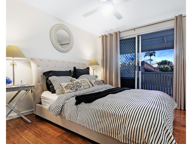17 Kallaroo Cres, Ashmore QLD 4214
