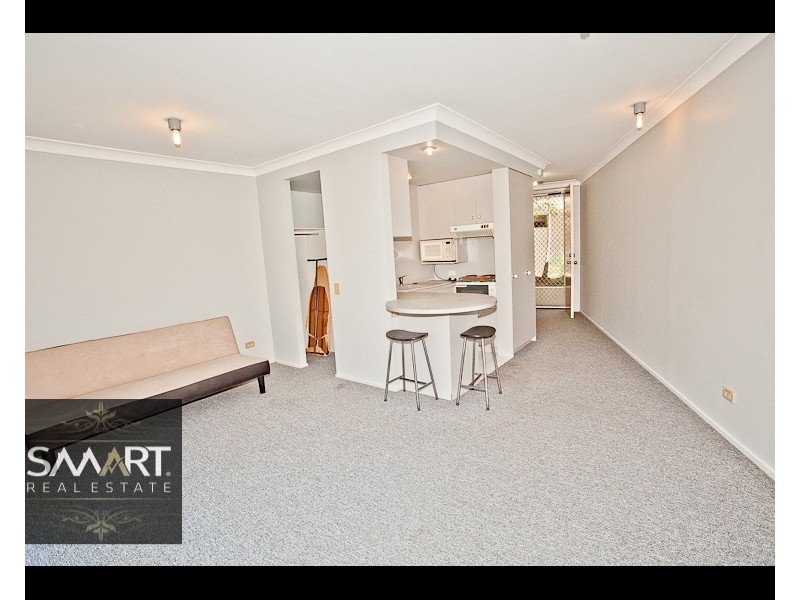 5/15 Weemala Street, Chevron Island QLD 4217