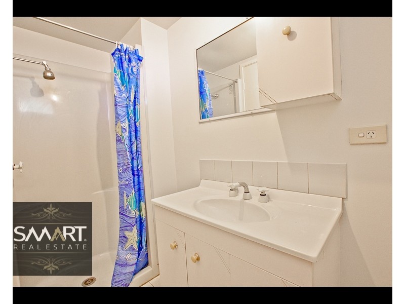 5/15 Weemala Street, Chevron Island QLD 4217