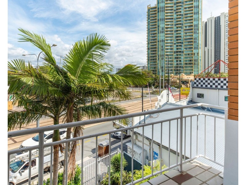 11/120 Esplanade, Surfers Paradise QLD 4217