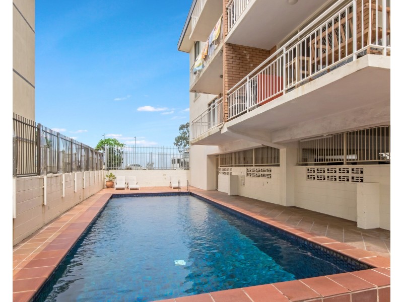 11/120 Esplanade, Surfers Paradise QLD 4217