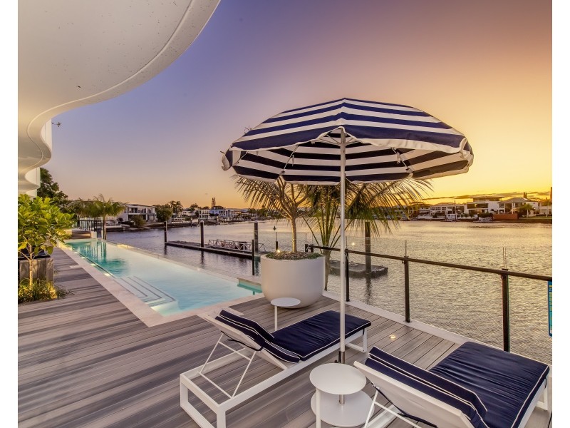 503/15-17 Cannes Avenue, Surfers Paradise QLD 4217