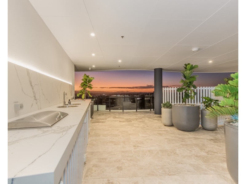 503/15-17 Cannes Avenue, Surfers Paradise QLD 4217