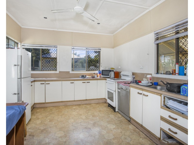 113 Main Street, Park Avenue QLD 4701