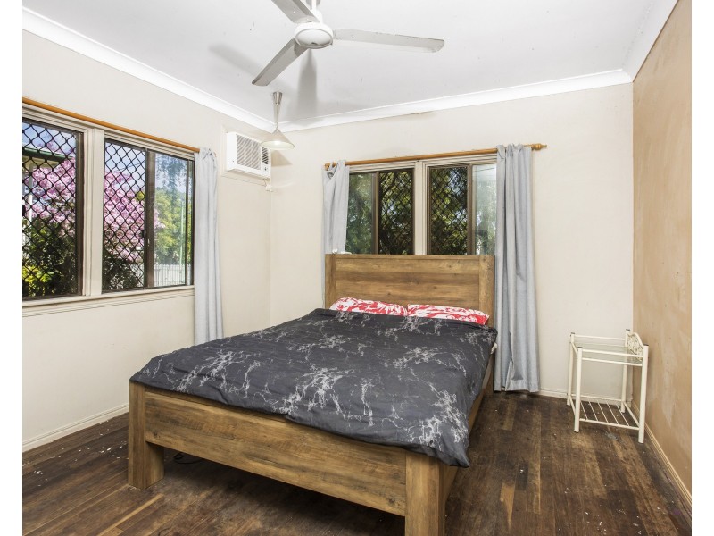 113 Main Street, Park Avenue QLD 4701