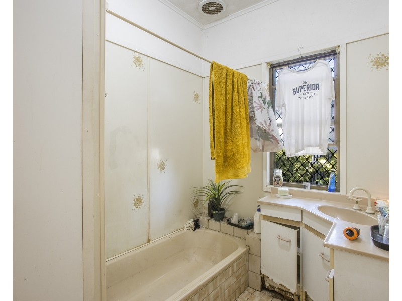 113 Main Street, Park Avenue QLD 4701