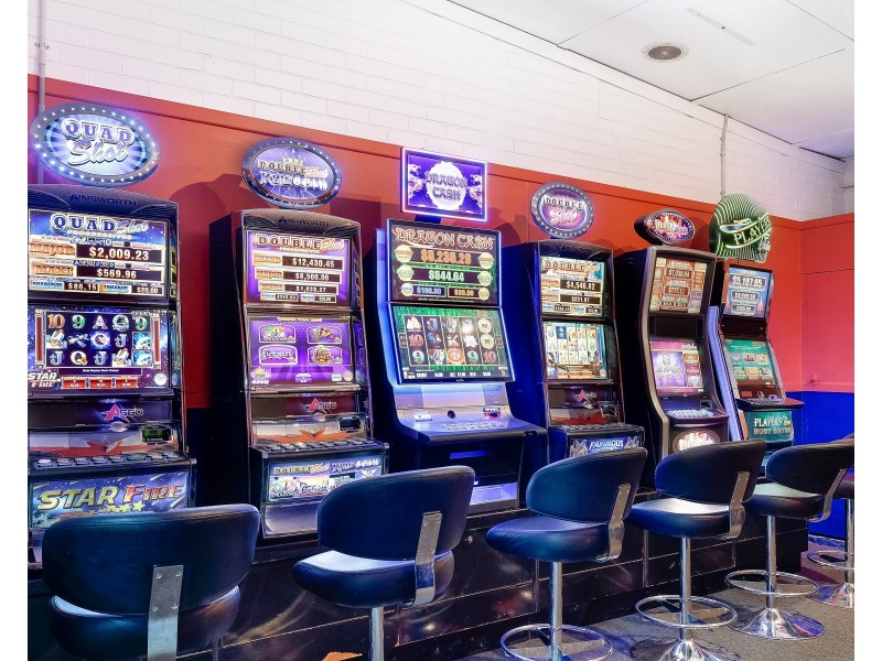 17 Lawton Street, Wandoan QLD 4419