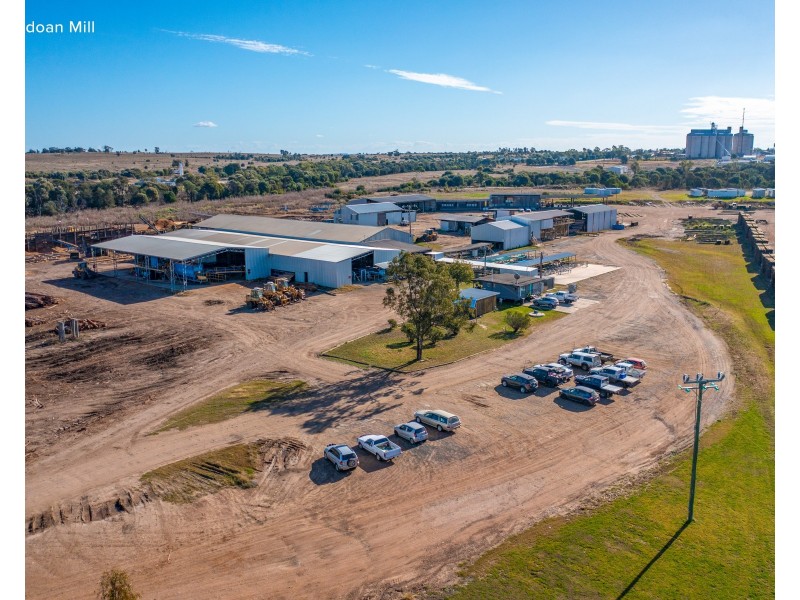 17 Lawton Street, Wandoan QLD 4419