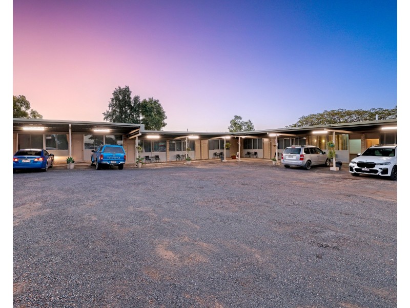 17 Lawton Street, Wandoan QLD 4419