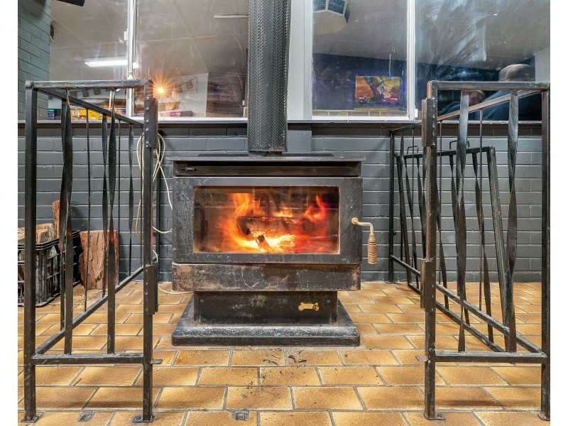 17 Lawton Street, Wandoan QLD 4419