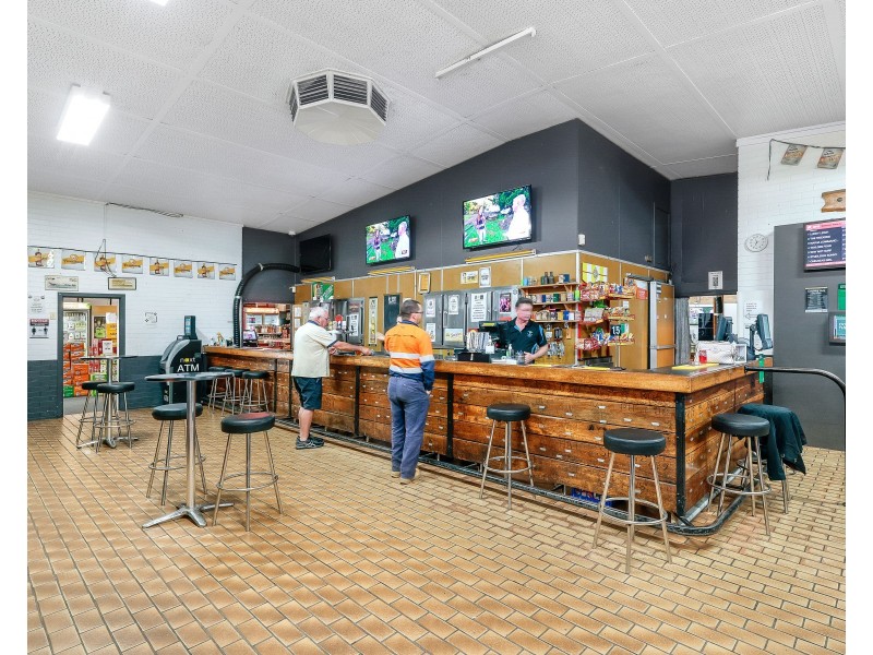 17 Lawton Street, Wandoan QLD 4419