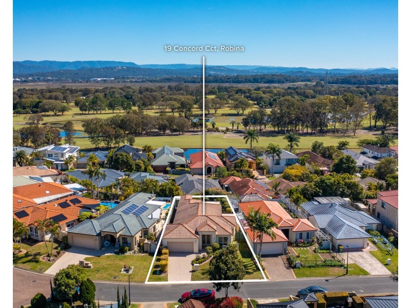 19 Concord Circuit, Robina QLD 4226