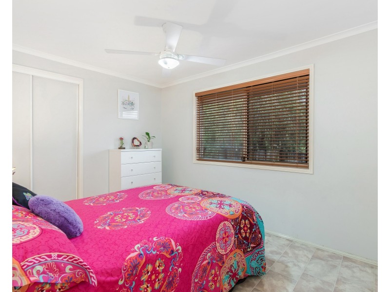 6 Daphne Court, Elanora QLD 4221