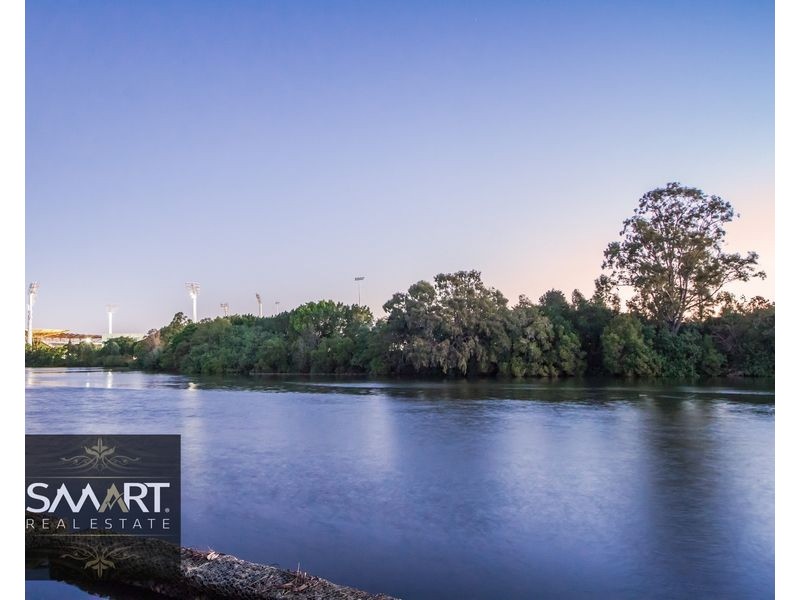 3028 The Boulevarde, Benowa QLD 4217