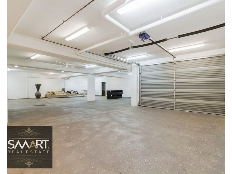3028 The Boulevarde, Benowa QLD 4217