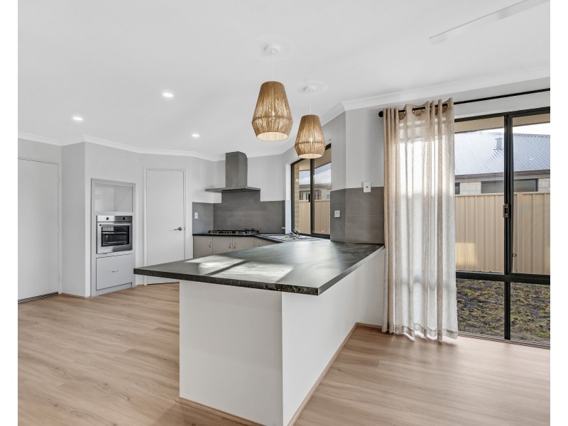11 Newman Street, Glen Iris WA 6230