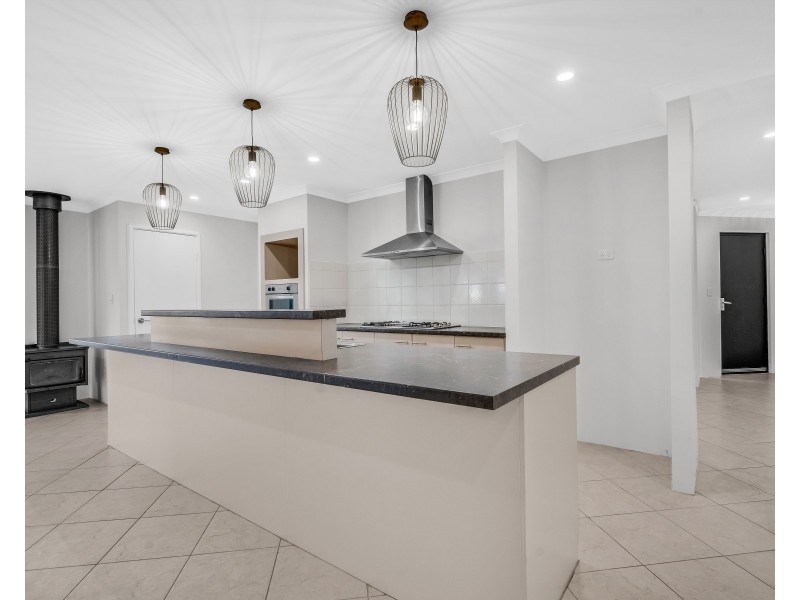 4 Salvia Link, Glen Iris WA 6230