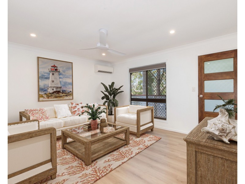 2/11 Eureka Crescent, Nerang QLD 4211