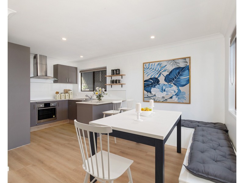 2/11 Eureka Crescent, Nerang QLD 4211