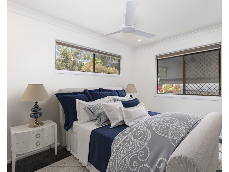 2/11 Eureka Crescent, Nerang QLD 4211