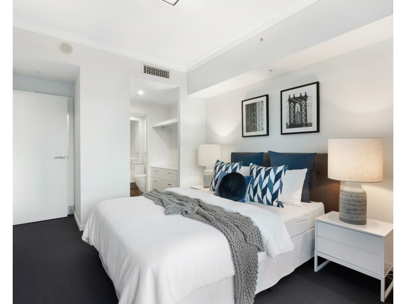 2508/5 Harbourside Court, Biggera Waters QLD 4216