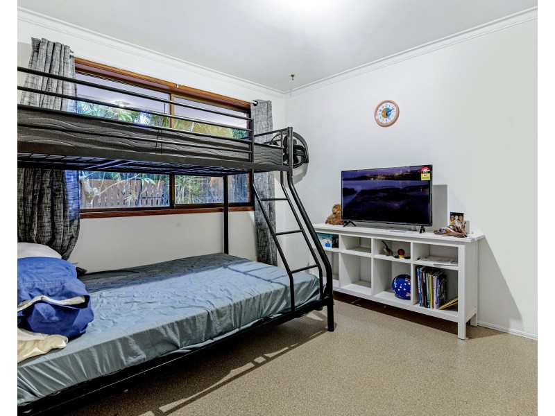 152 Heeb Street, Benowa QLD 4217