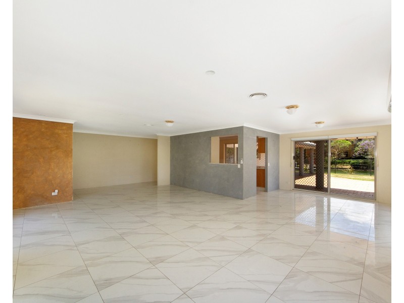 26 Mercedes Place, Bundall QLD 4217