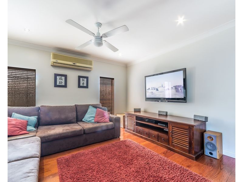 54 Lambros Drive, Benowa QLD 4217