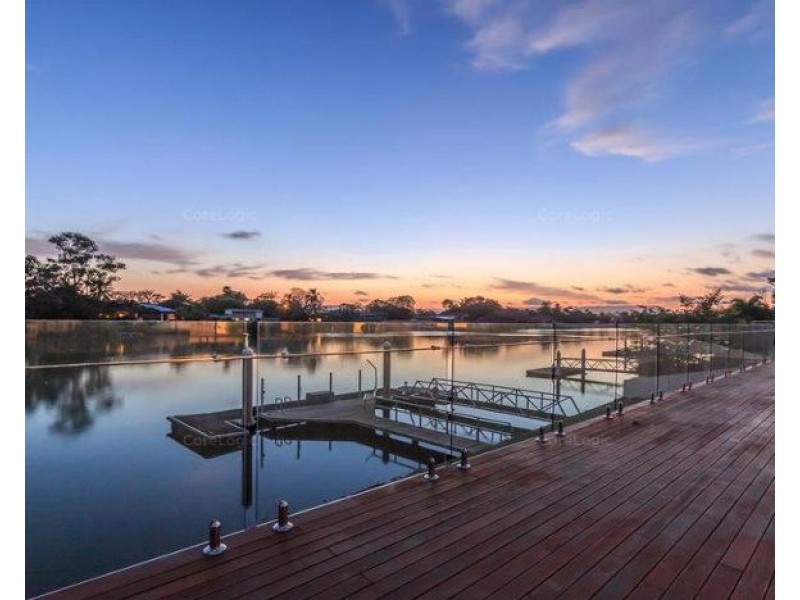 102 Cabana Boulevard, Benowa Waters QLD 4217