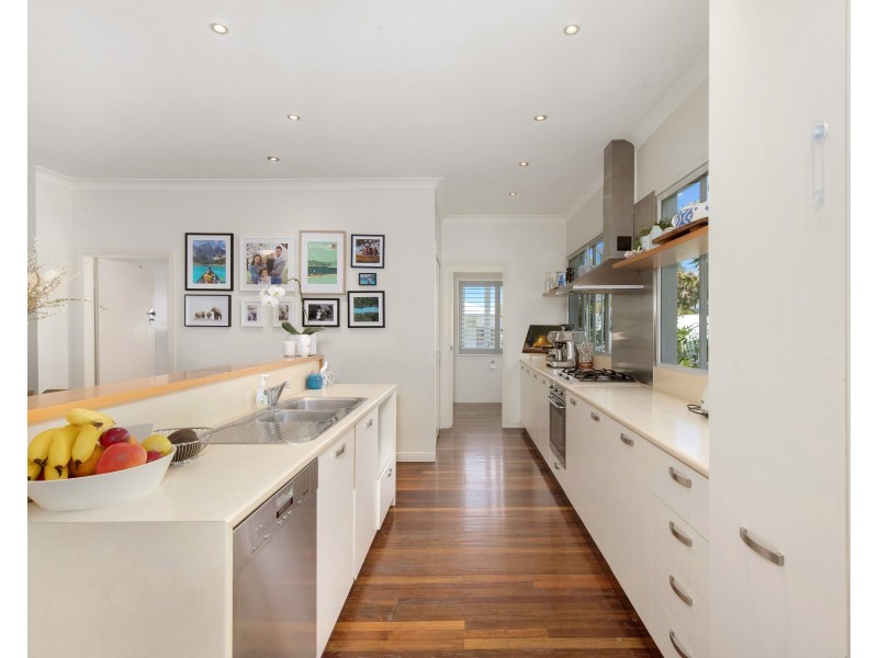 39 Sydney Street, Labrador QLD 4215