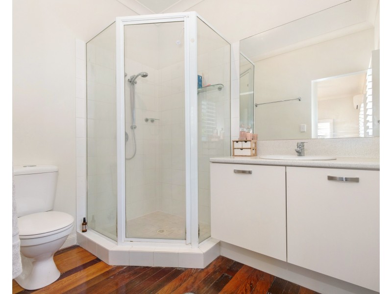 39 Sydney Street, Labrador QLD 4215