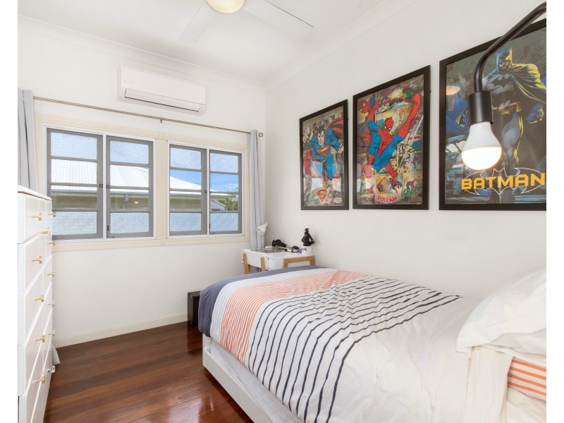 39 Sydney Street, Labrador QLD 4215