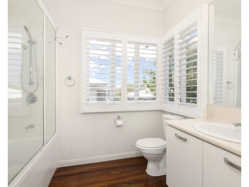 39 Sydney Street, Labrador QLD 4215