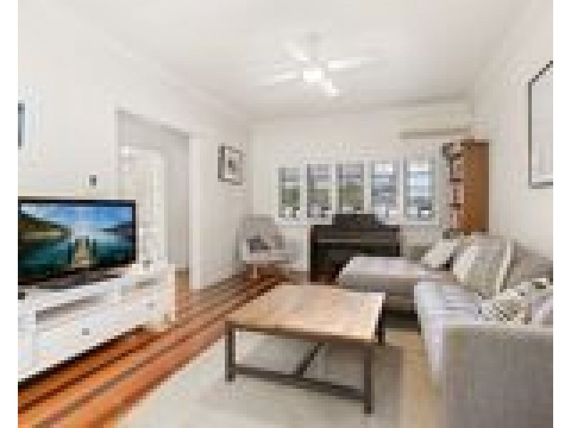 39 Sydney Street, Labrador QLD 4215