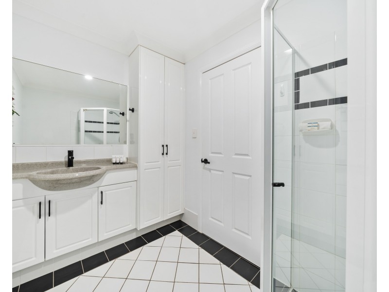 241 Dewar Terrace, Corinda QLD 4075