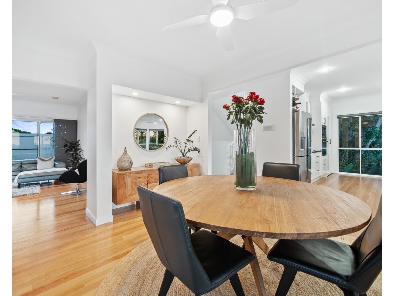 241 Dewar Terrace, Corinda QLD 4075